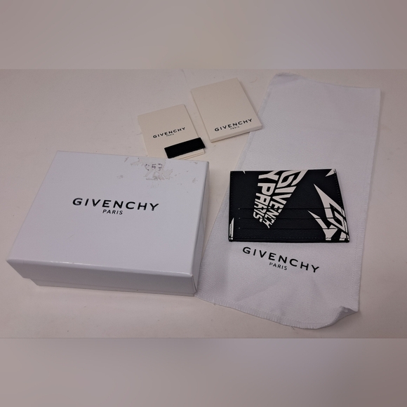 Givenchy Paris Cardholder  Wallet Pocket Calf Leather Accessory Black Rare - Picture 12 of 16